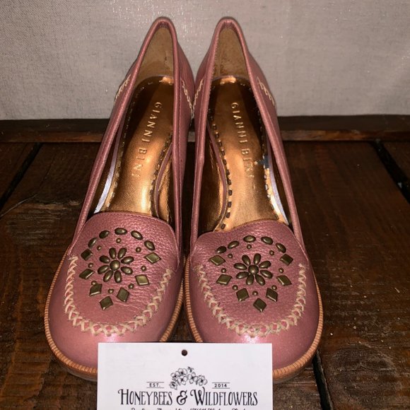 Gianni Bini NWOT 7 1/2 M - Picture 2 of 4